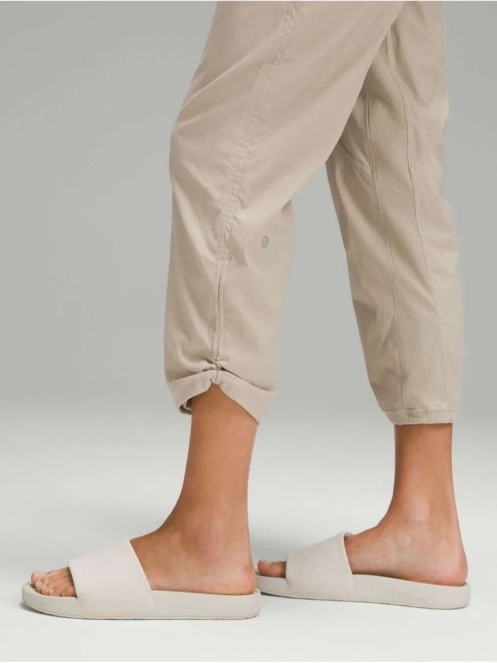Lululemon Dance Studio Mid-Rise Cropped Lined Pant Mojave Tan